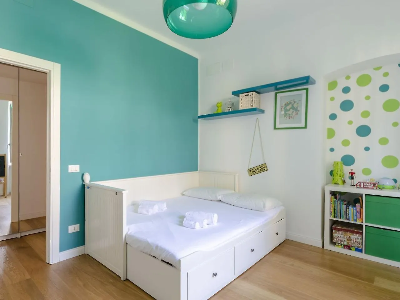 Apartment Joivy Family Friendly Apt For 6, Near Royal Palace Museum Genoa